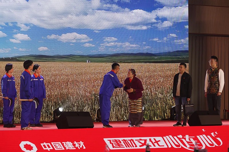 yan06.webp.jpg yan06.webp.jpg