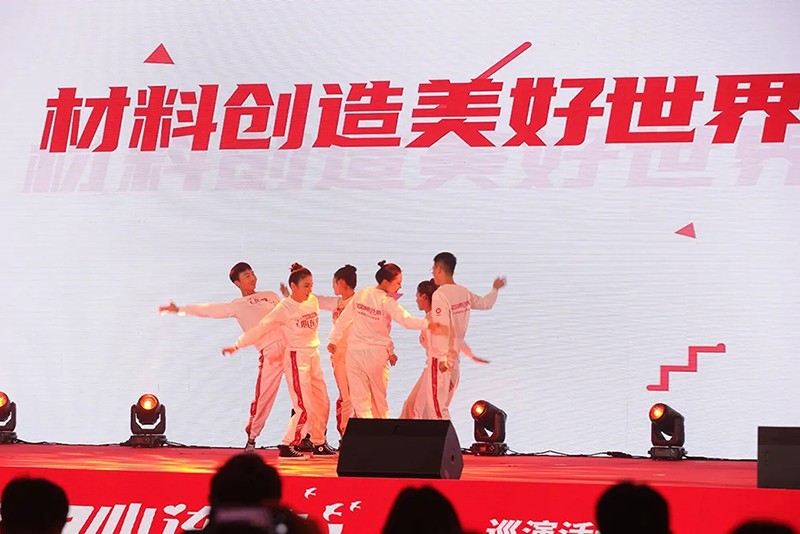 yan09.webp.jpg yan09.webp.jpg